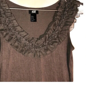 H&M EUC WOMENS TANK TOP SHIRT SUMMER SPRING CASUAL WOMEN SLEEVELESS SIZE XS